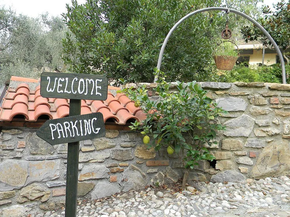 Agriturismo Rio Castello Andora 0*,